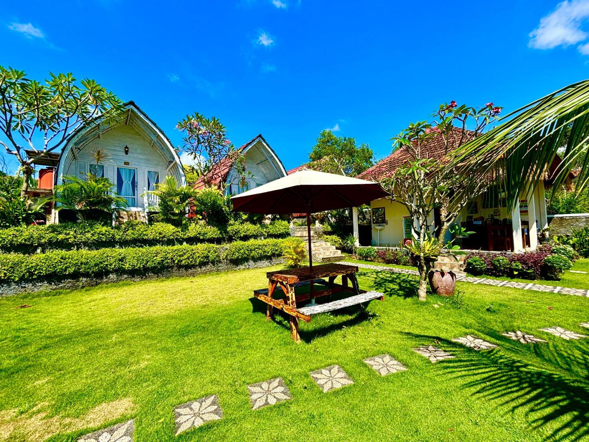 Hotra Hill Cottage Batununggul Exterior foto